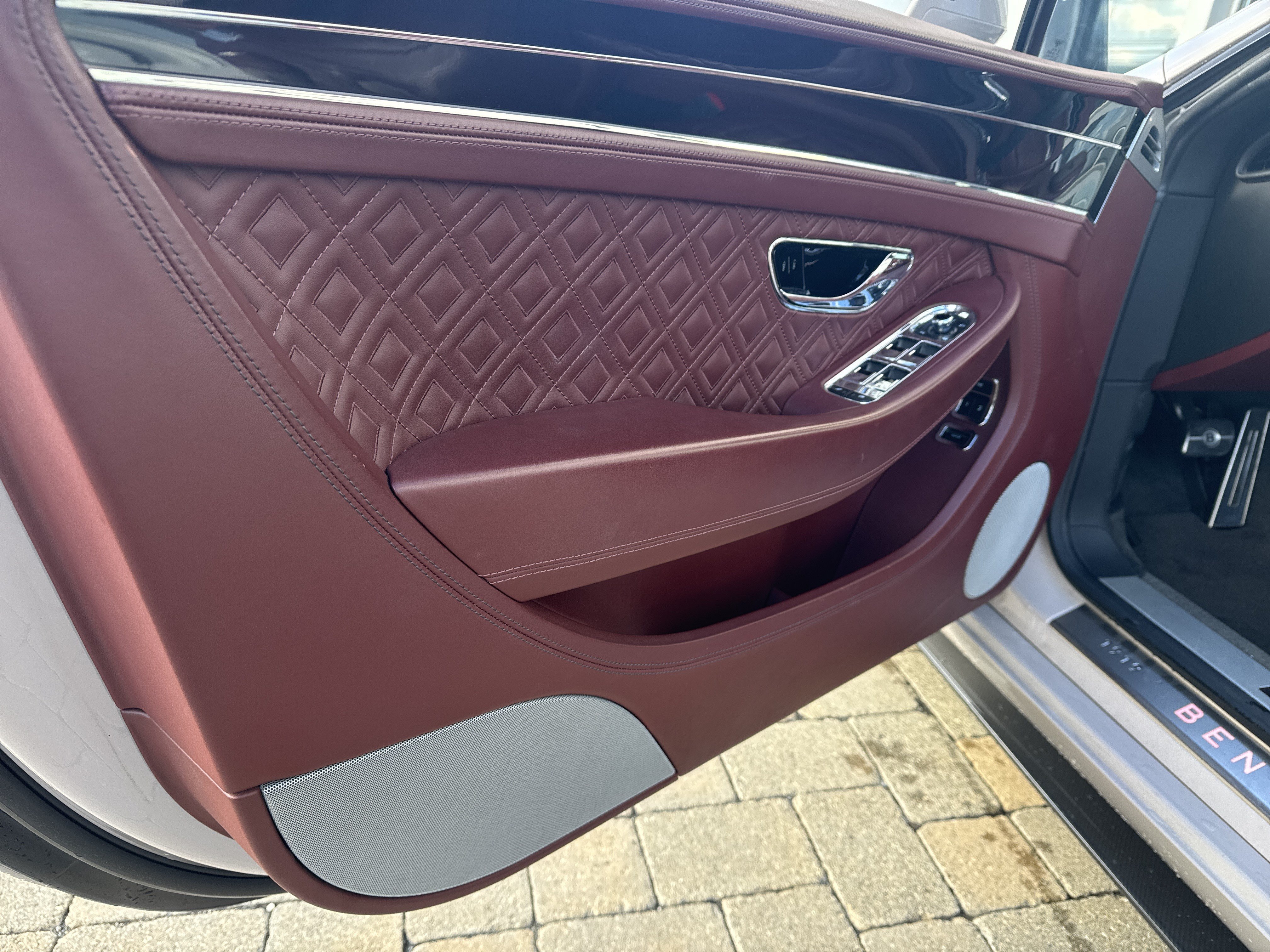Used 2020 Bentley Continental GT AWD/4WD image 14