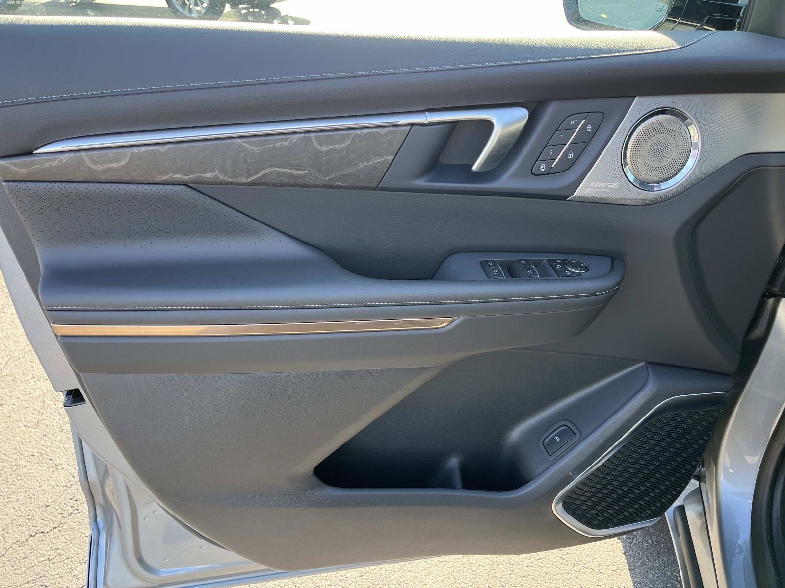 New 2026 Buick Enclave Avenir w/ Super Cruise Package image 22