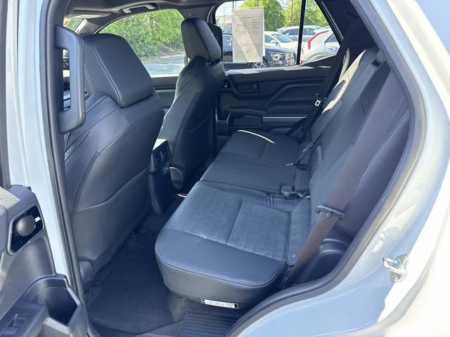 Used 2025 Toyota 4Runner TRD Sport Premium AWD/4WD image 17