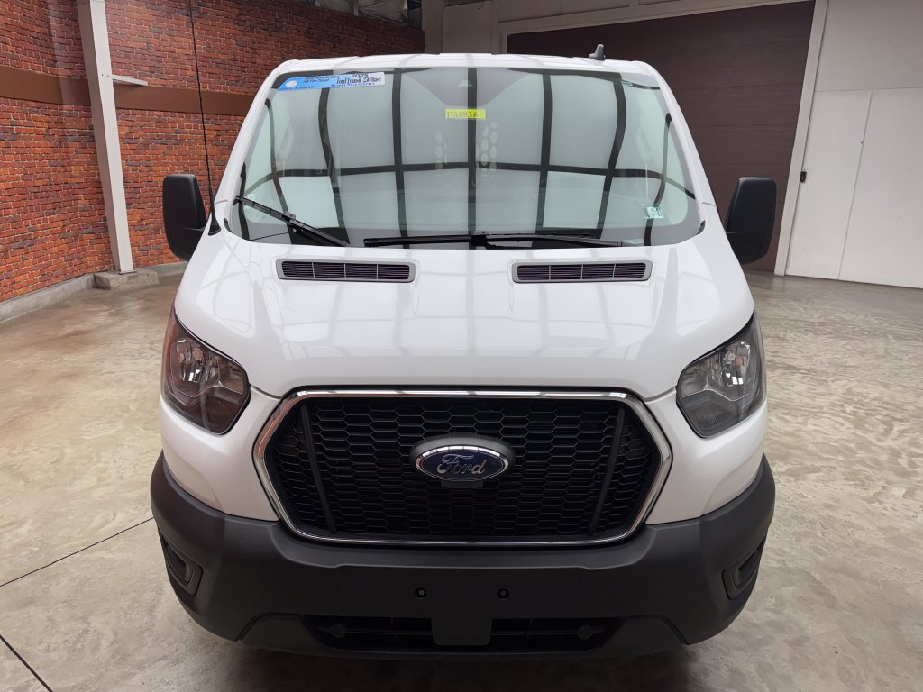 Certified 2025 Ford Transit 250 Low Roof w/ Exterior Upgrade Package RWD image 8
