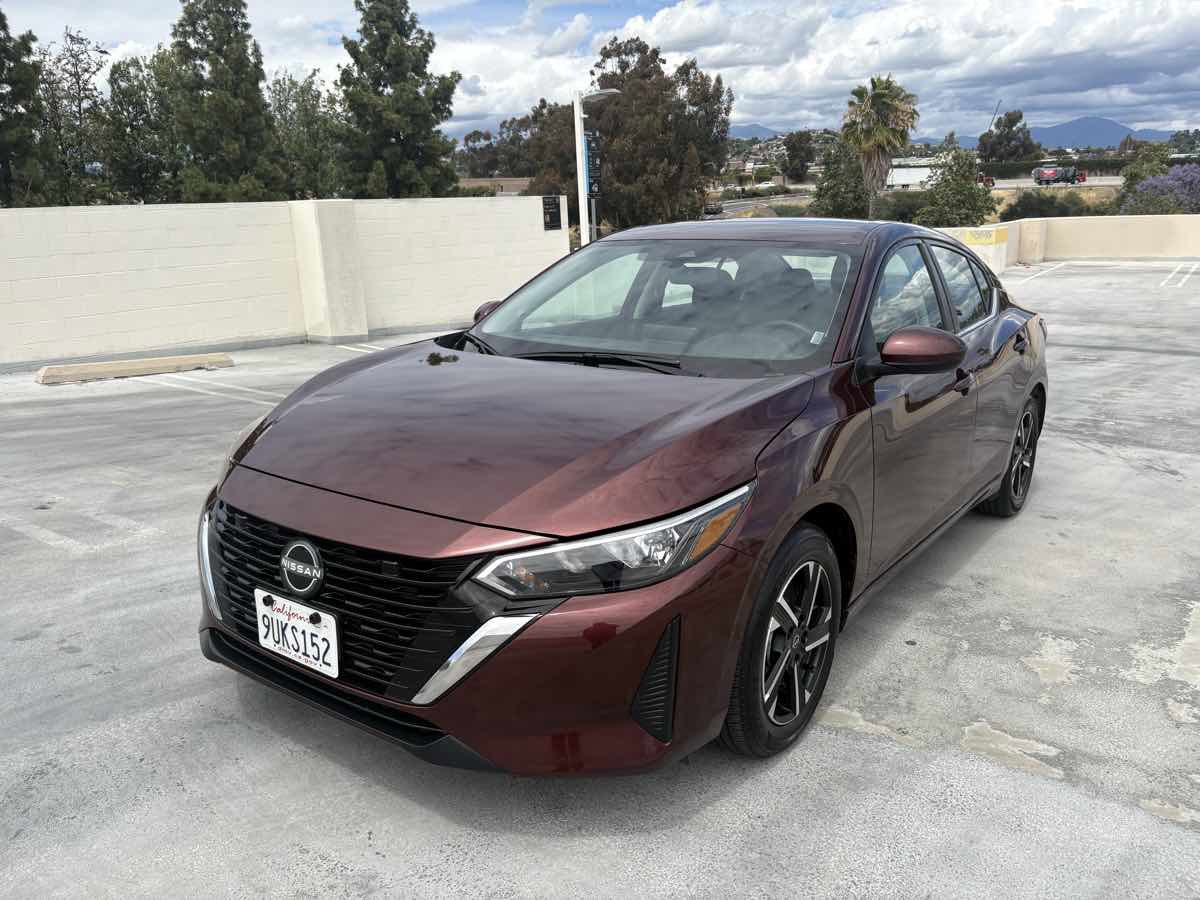 Used 2025 Nissan Sentra SV FWD image 4