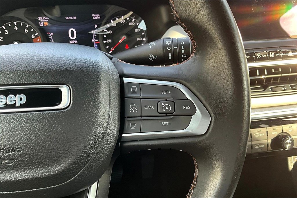 Used 2022 Jeep Compass Limited AWD/4WD image 12