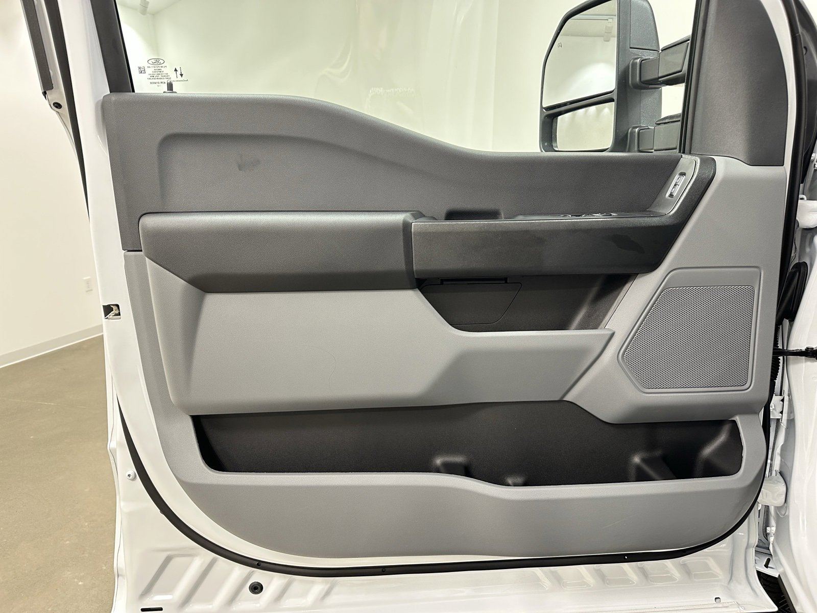 New 2025 Ford F350 XL w/ XL Chrome Package image 13