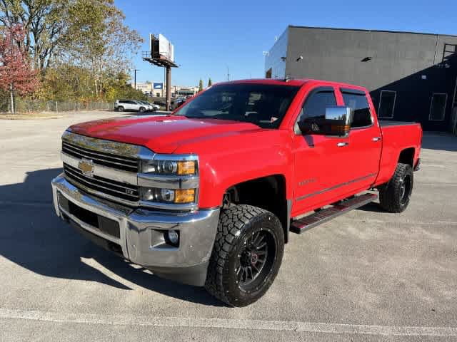 Used 2018 Chevrolet Silverado 2500 LTZ w/ LTZ Plus Package AWD/4WD image 4