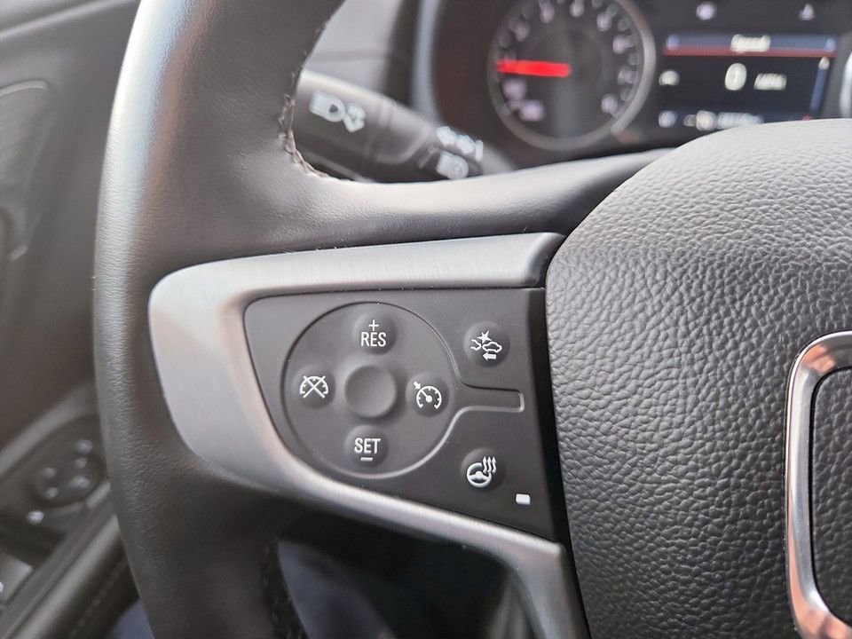 Used 2024 GMC Terrain SLT image 18