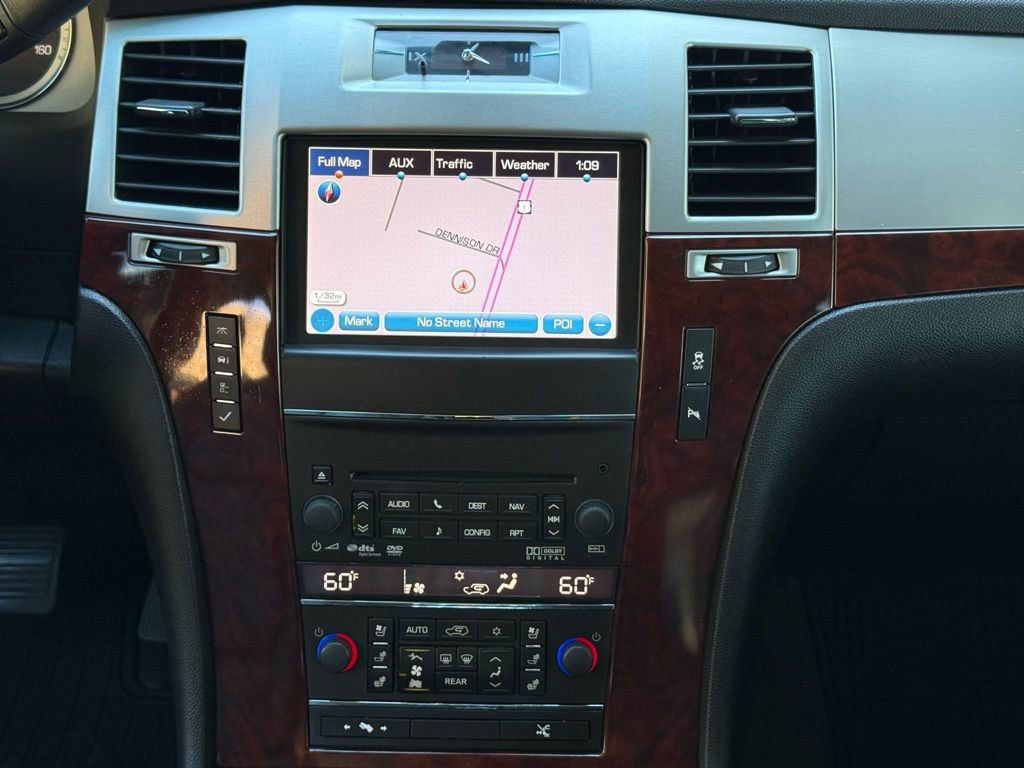 Used 2013 Cadillac Escalade Premium image 12