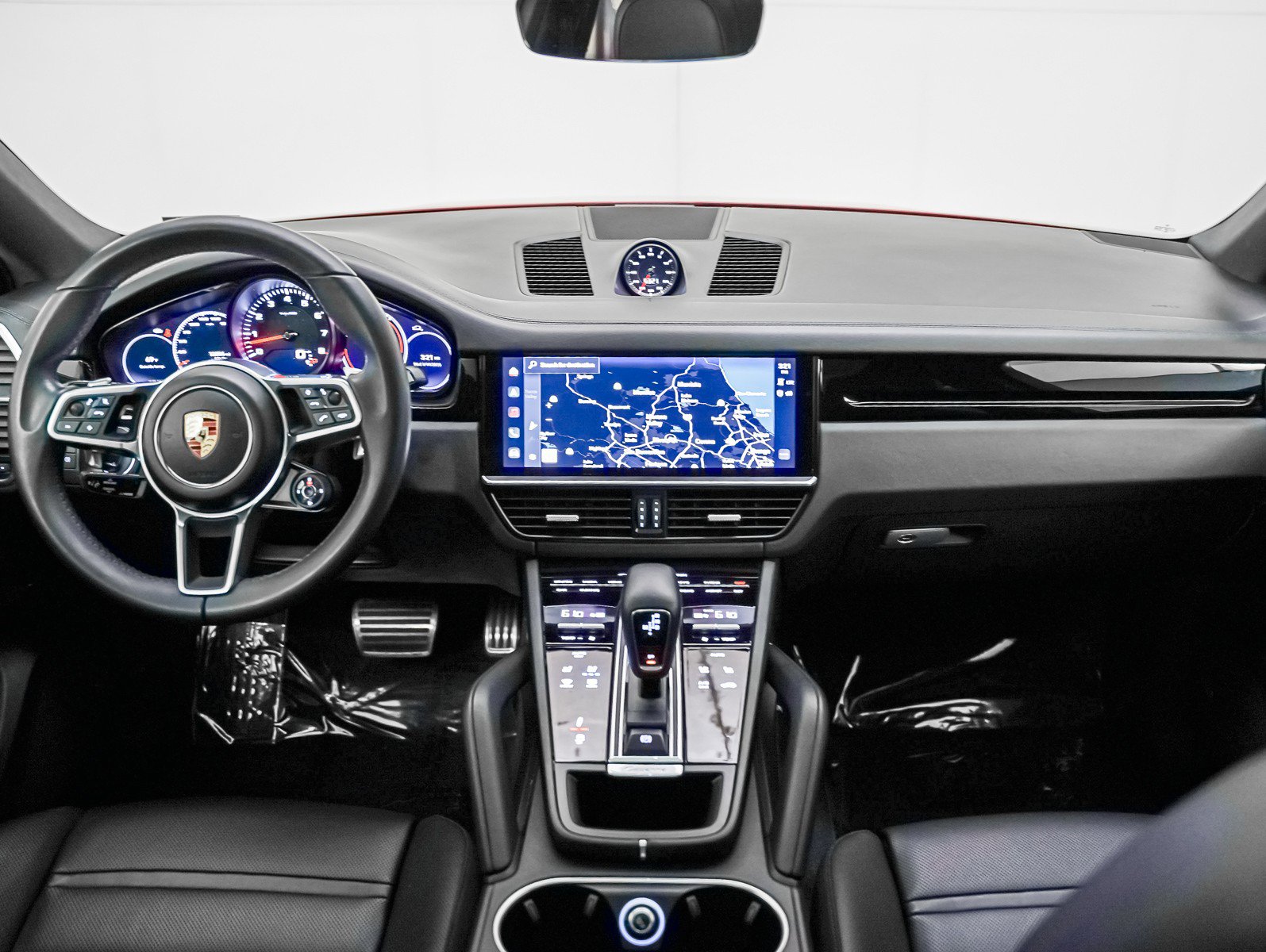 Certified 2022 Porsche Cayenne S image 15