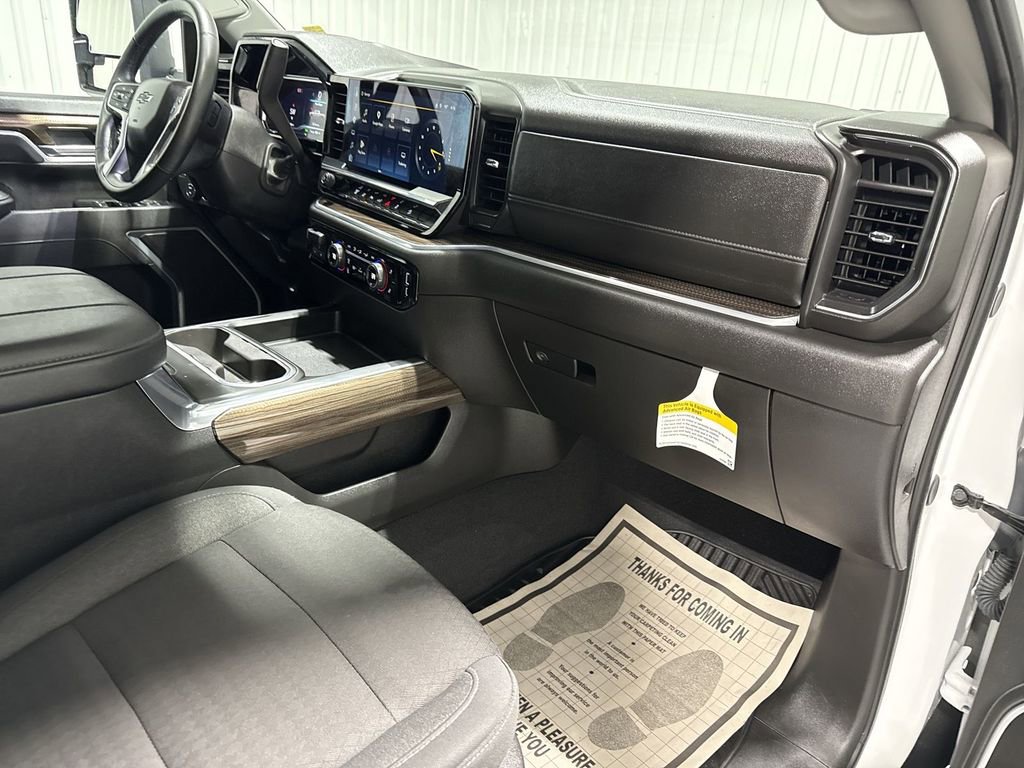 Used 2025 Chevrolet Silverado 2500 LT w/ Trail Boss Package AWD/4WD image 30