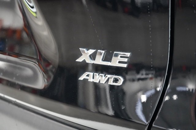 Used 2024 Toyota RAV4 XLE image 10