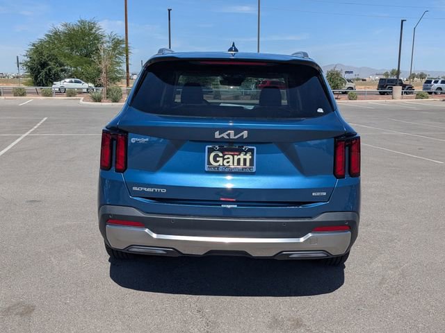 Used 2025 Kia Sorento EX w/ EX Panoramic Sunroof Package image 4