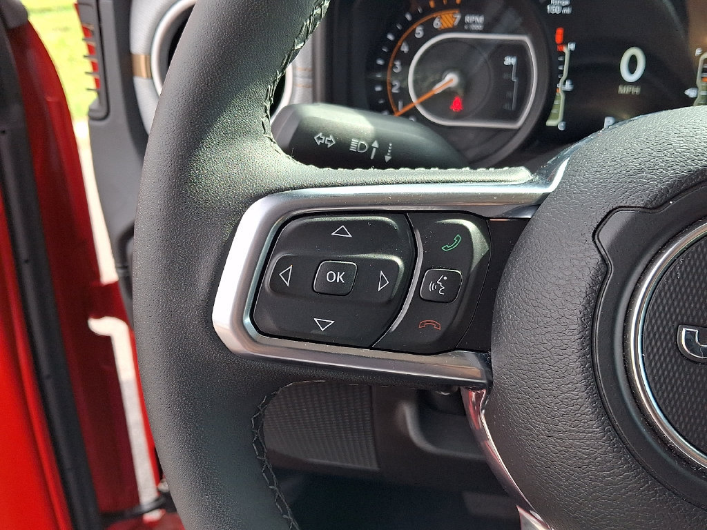Certified 2026 Jeep Wrangler Unlimited Sahara AWD/4WD image 20
