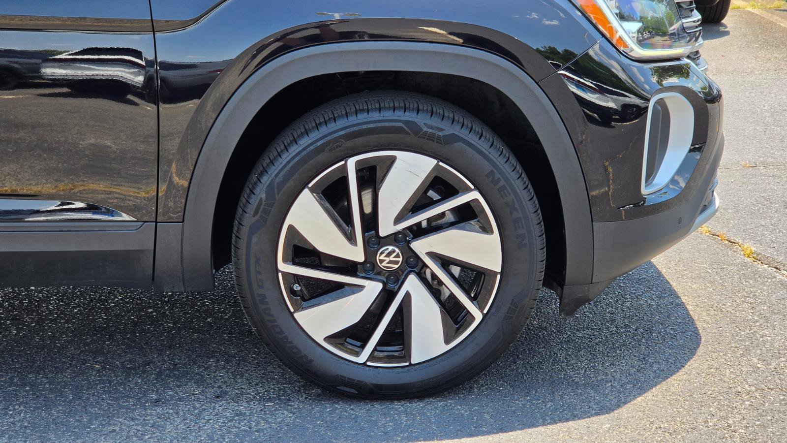 Used 2026 Volkswagen Atlas SE FWD image 17