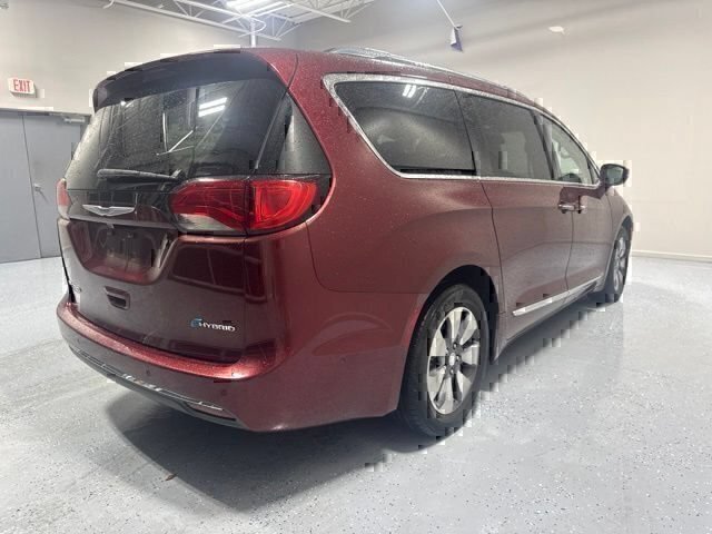 Used 2018 Chrysler Pacifica Limited w/ Advanced Safetytec Group FWD image 5