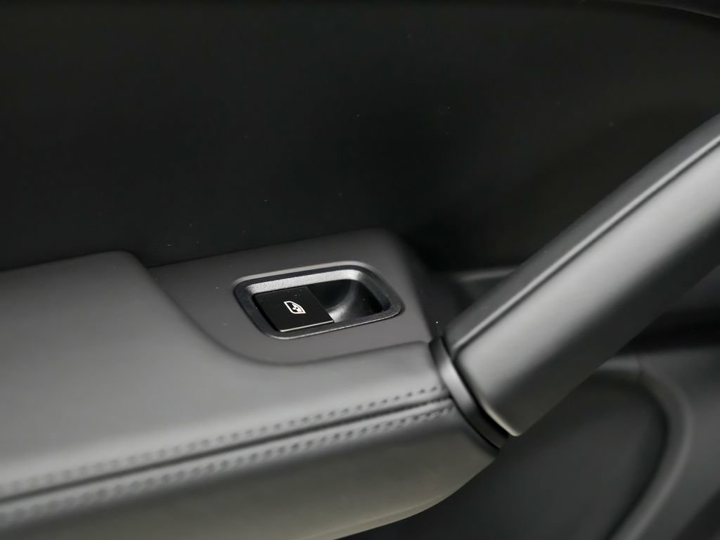 New 2026 Porsche Cayenne S AWD/4WD image 16