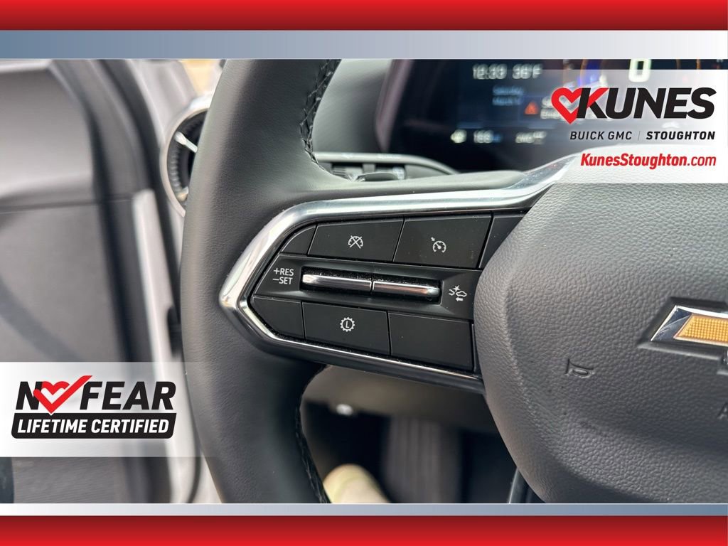 Used 2025 Chevrolet Equinox LT image 25