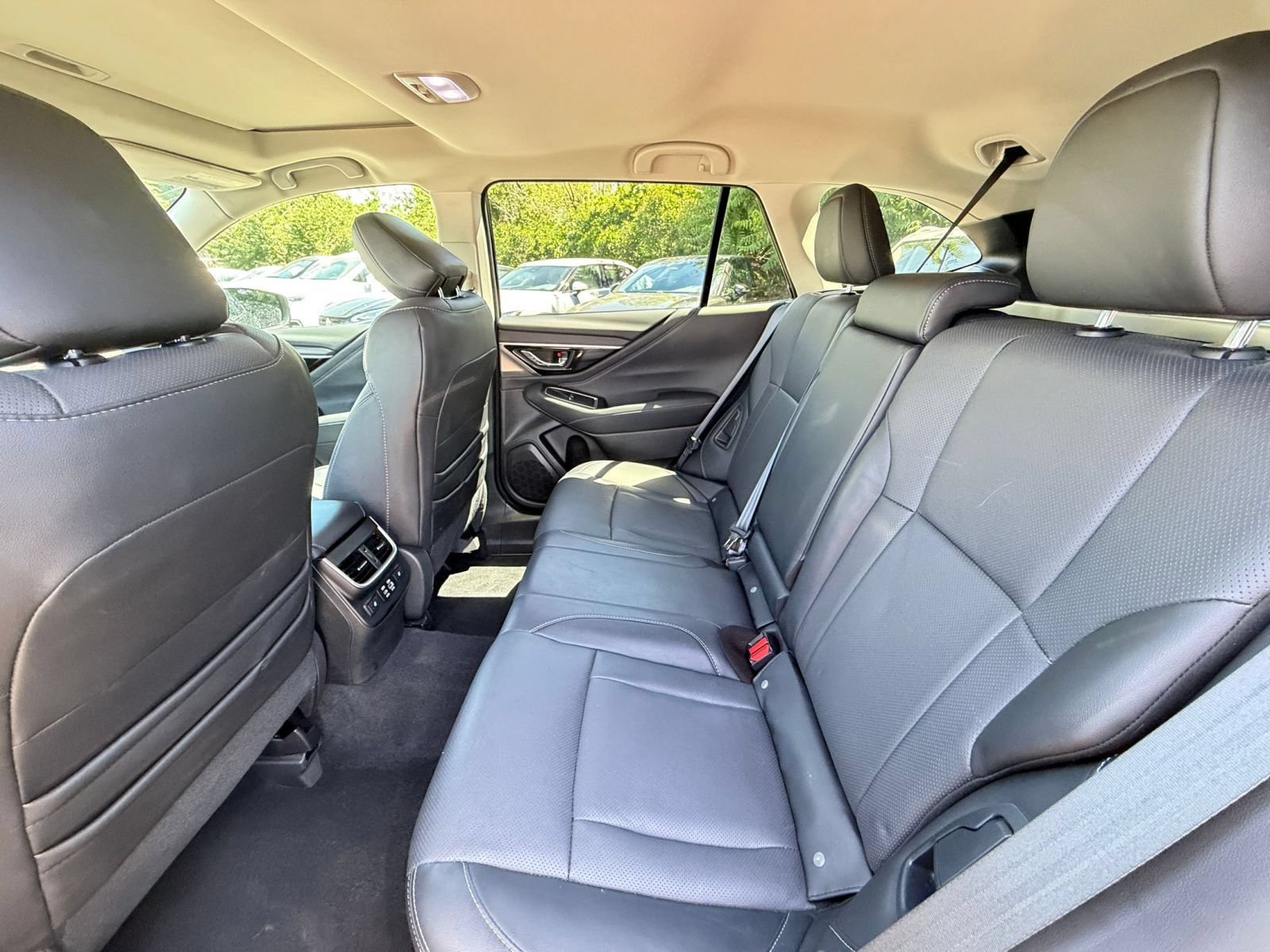 Used 2024 Subaru Outback Limited AWD/4WD image 27