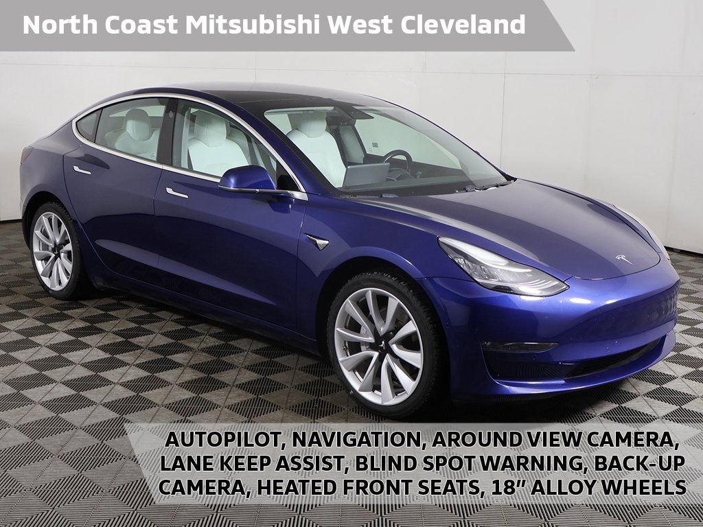 Used 2019 Tesla Model 3 Standard Range Plus image 1