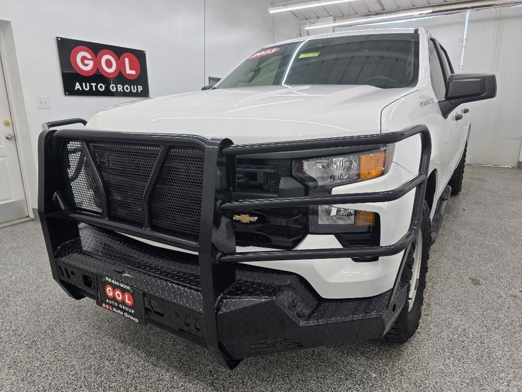 Used 2023 Chevrolet Silverado 1500 W/T w/ WT Value Package AWD/4WD image 9