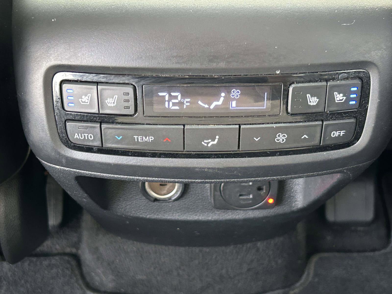 Used 2023 Hyundai Palisade SEL image 17