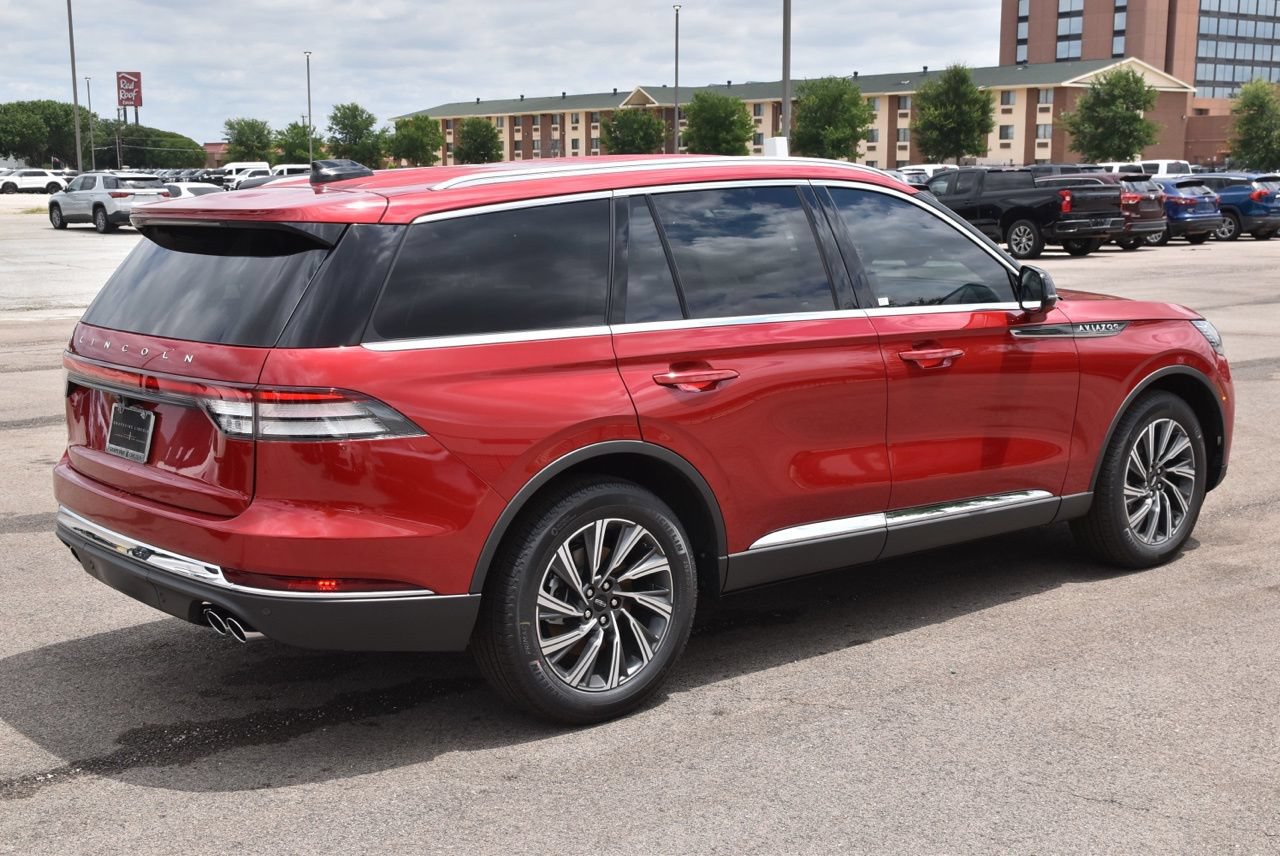 New 2026 Lincoln Aviator AWD image 6