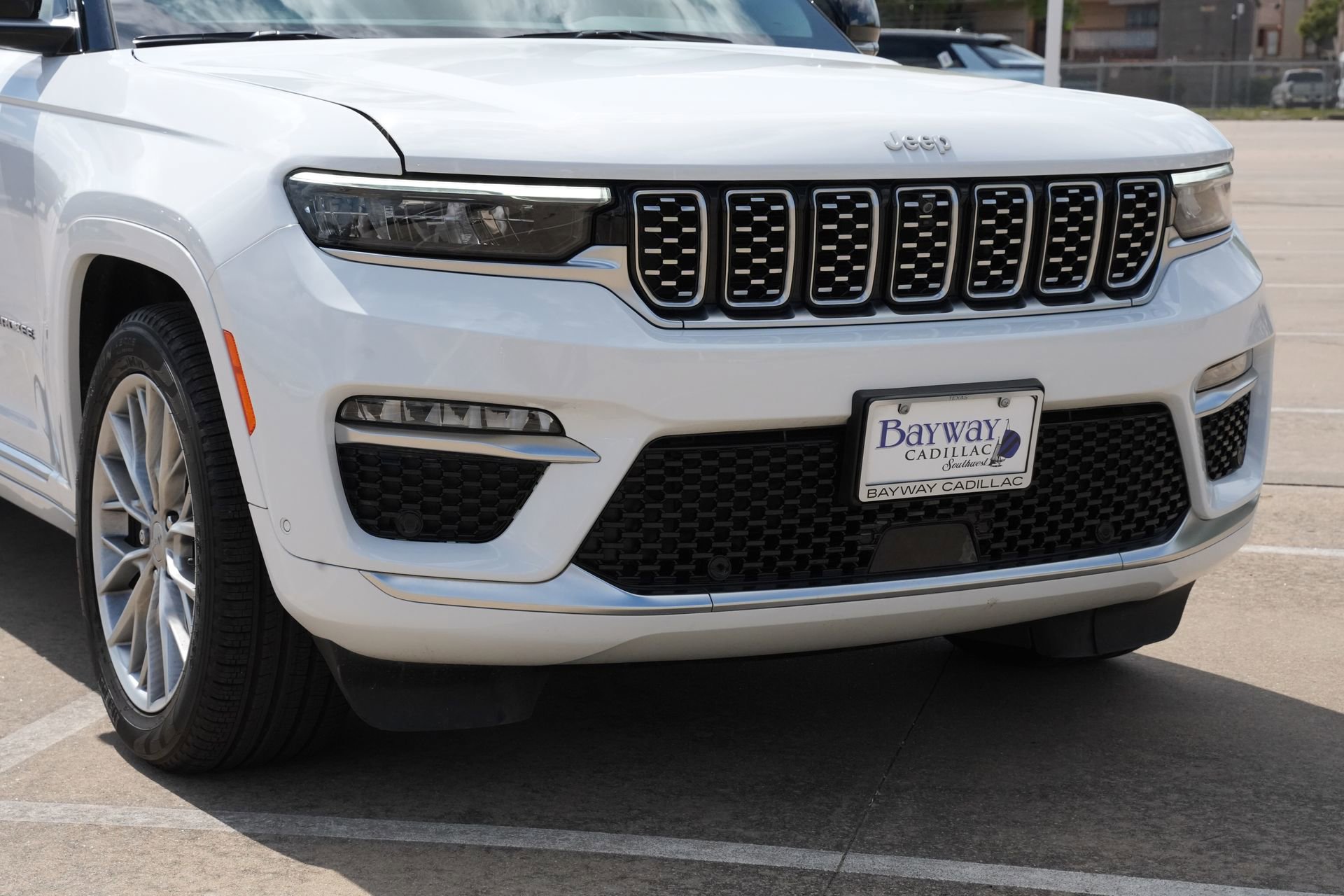 Used 2025 Jeep Grand Cherokee Summit image 29