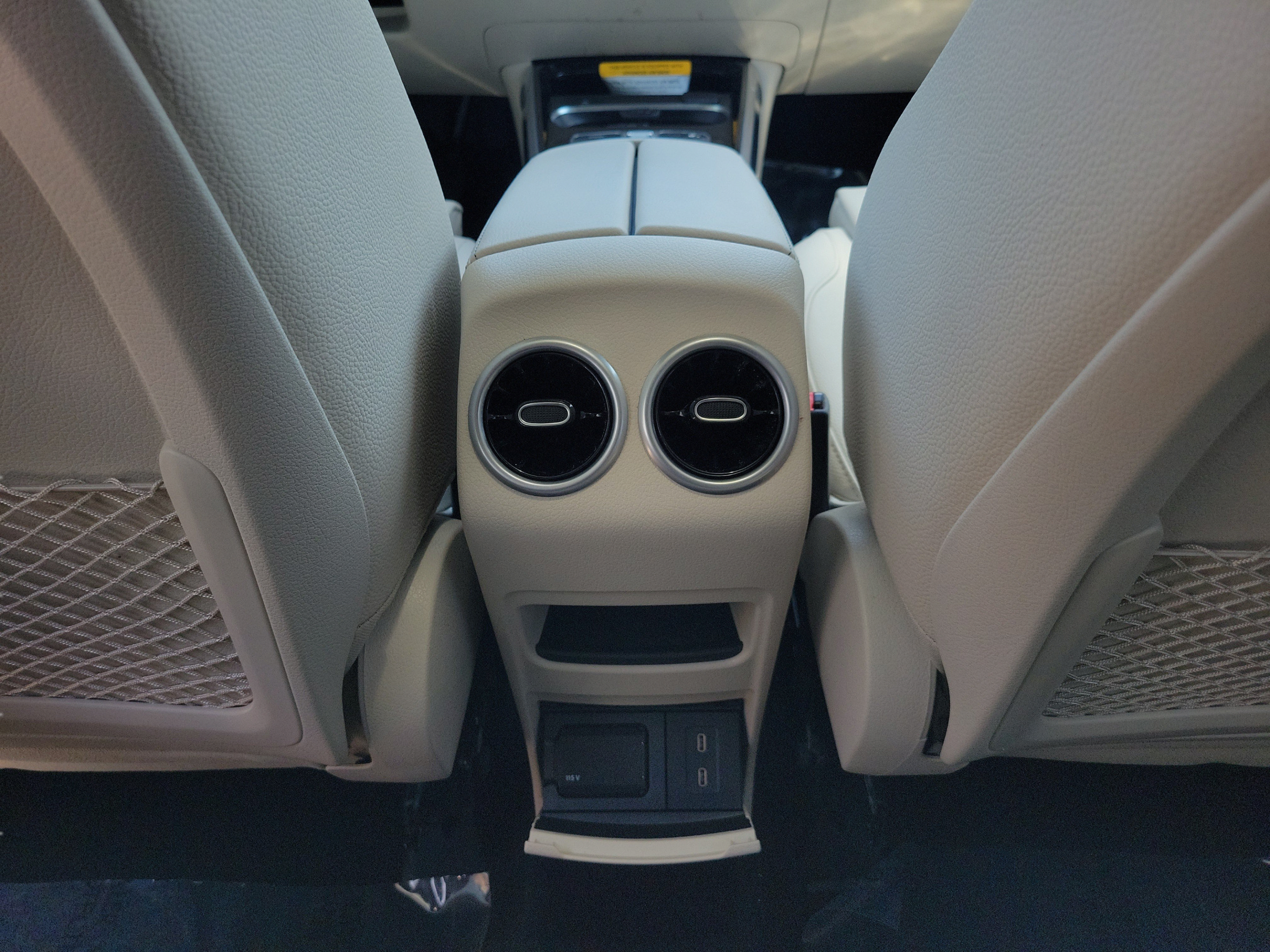 Used 2026 Mercedes-Benz GLB 250 image 11