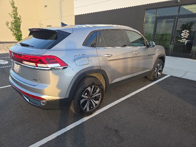 Used 2025 Volkswagen Atlas Cross Sport SE AWD/4WD image 10