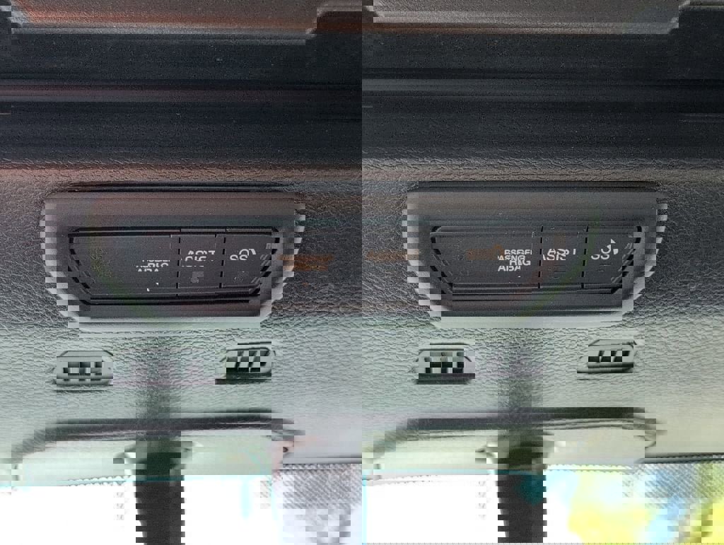 Used 2022 Jeep Wrangler Sport image 15