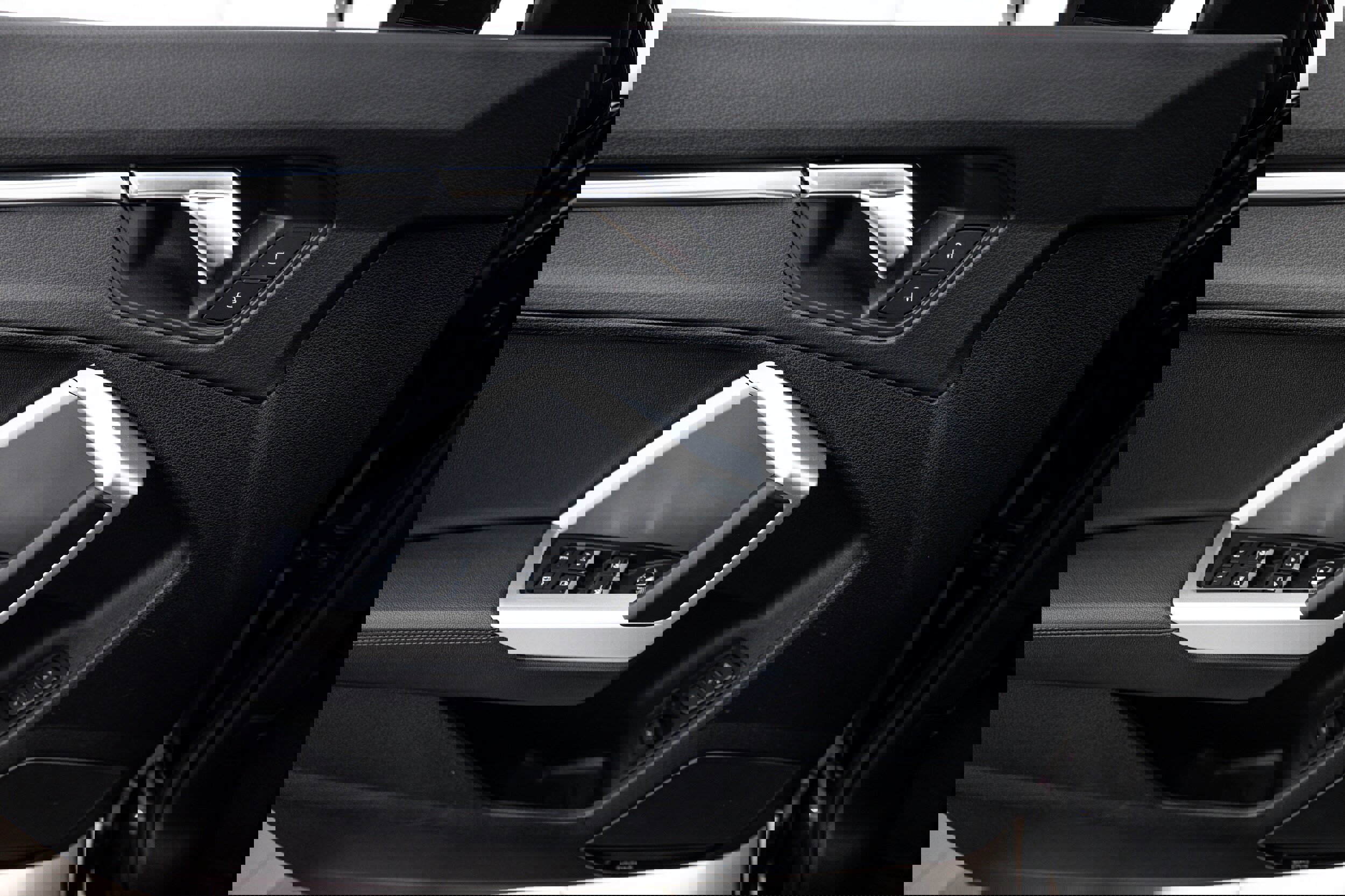 Certified 2025 Audi Q3 2.0T Premium Plus w/ Premium Plus Package image 13