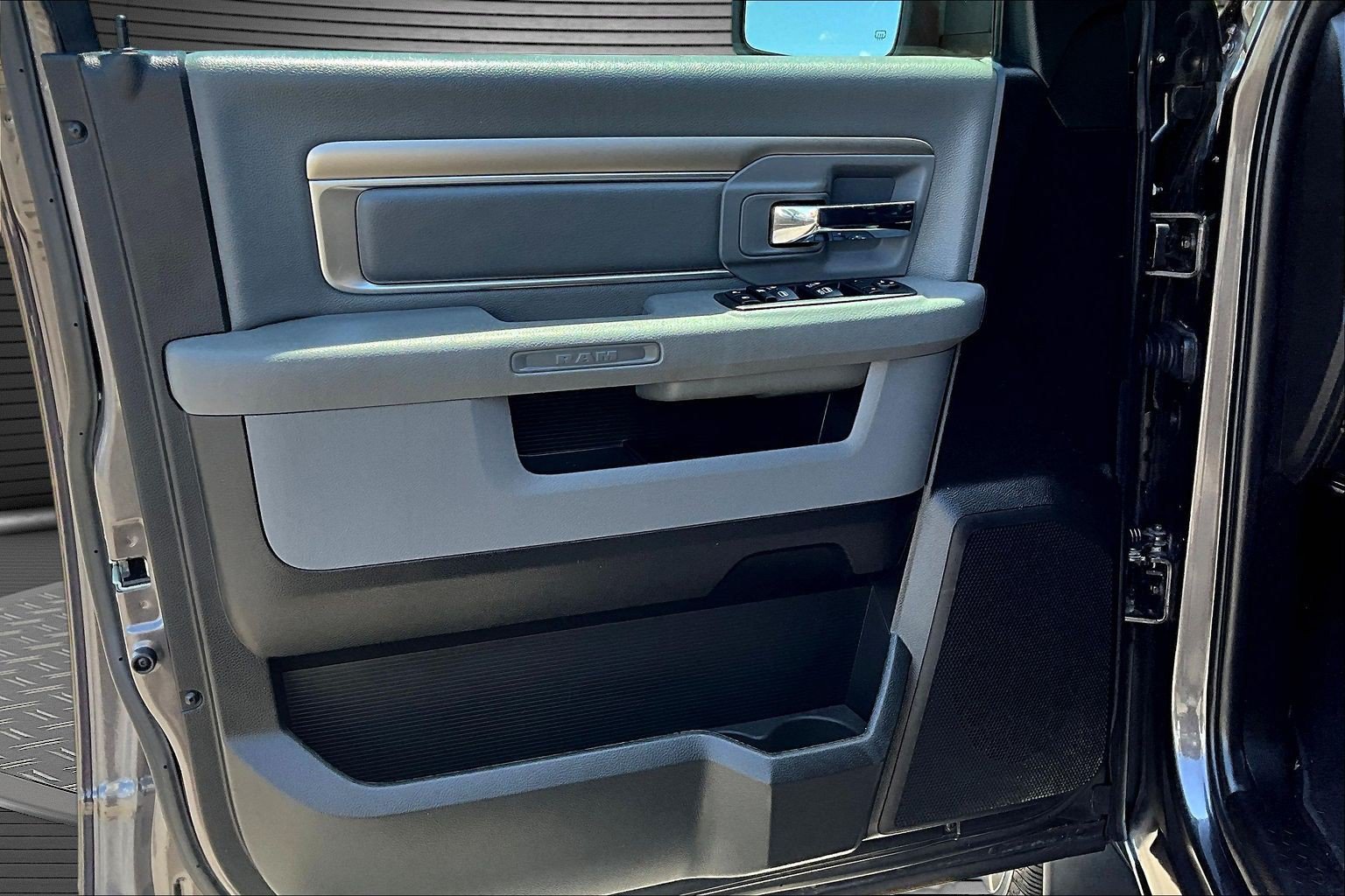 Used 2020 RAM 1500 Warlock w/ Electronics Group AWD/4WD image 13