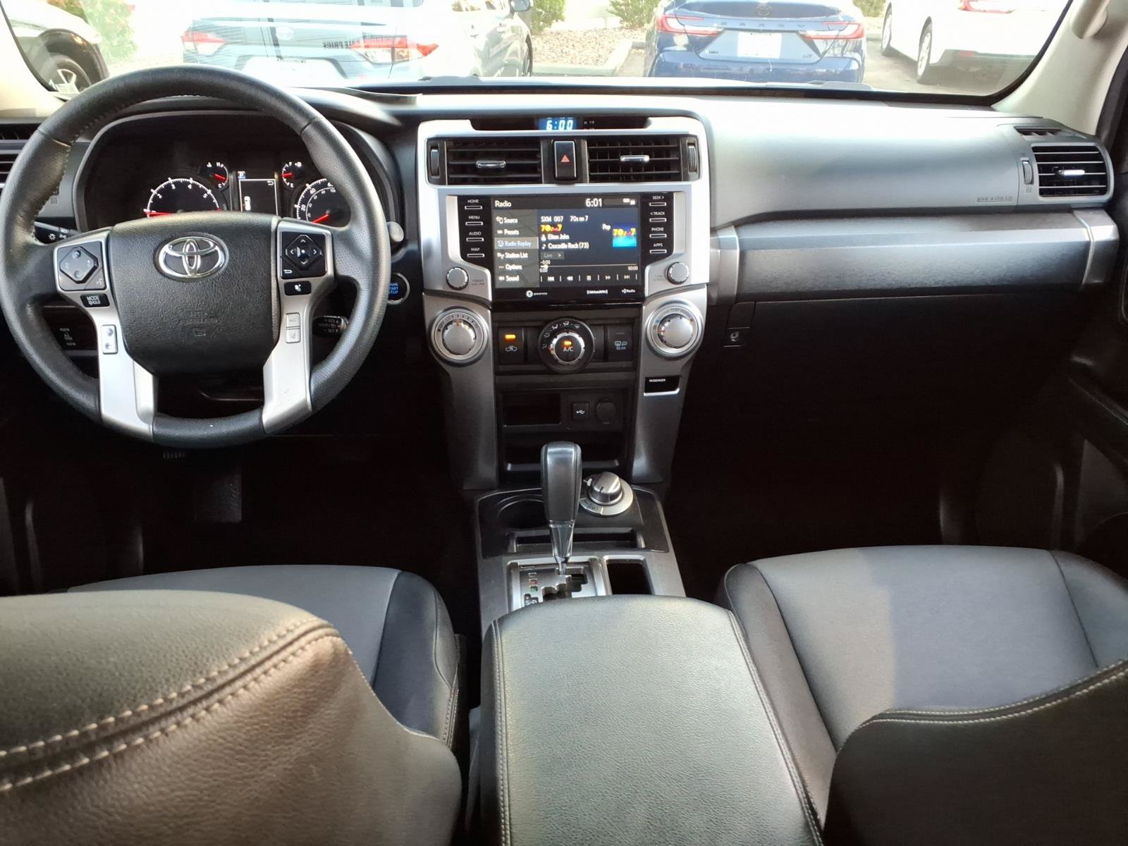 Used 2020 Toyota 4Runner SR5 Premium w/ Moonroof Package AWD/4WD image 11