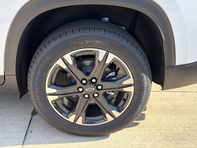 New 2027 Chevrolet Traverse LT w/ Sun and Wheel Package AWD/4WD image 7