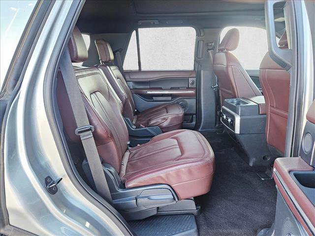 Used 2023 Ford Expedition Limited image 23