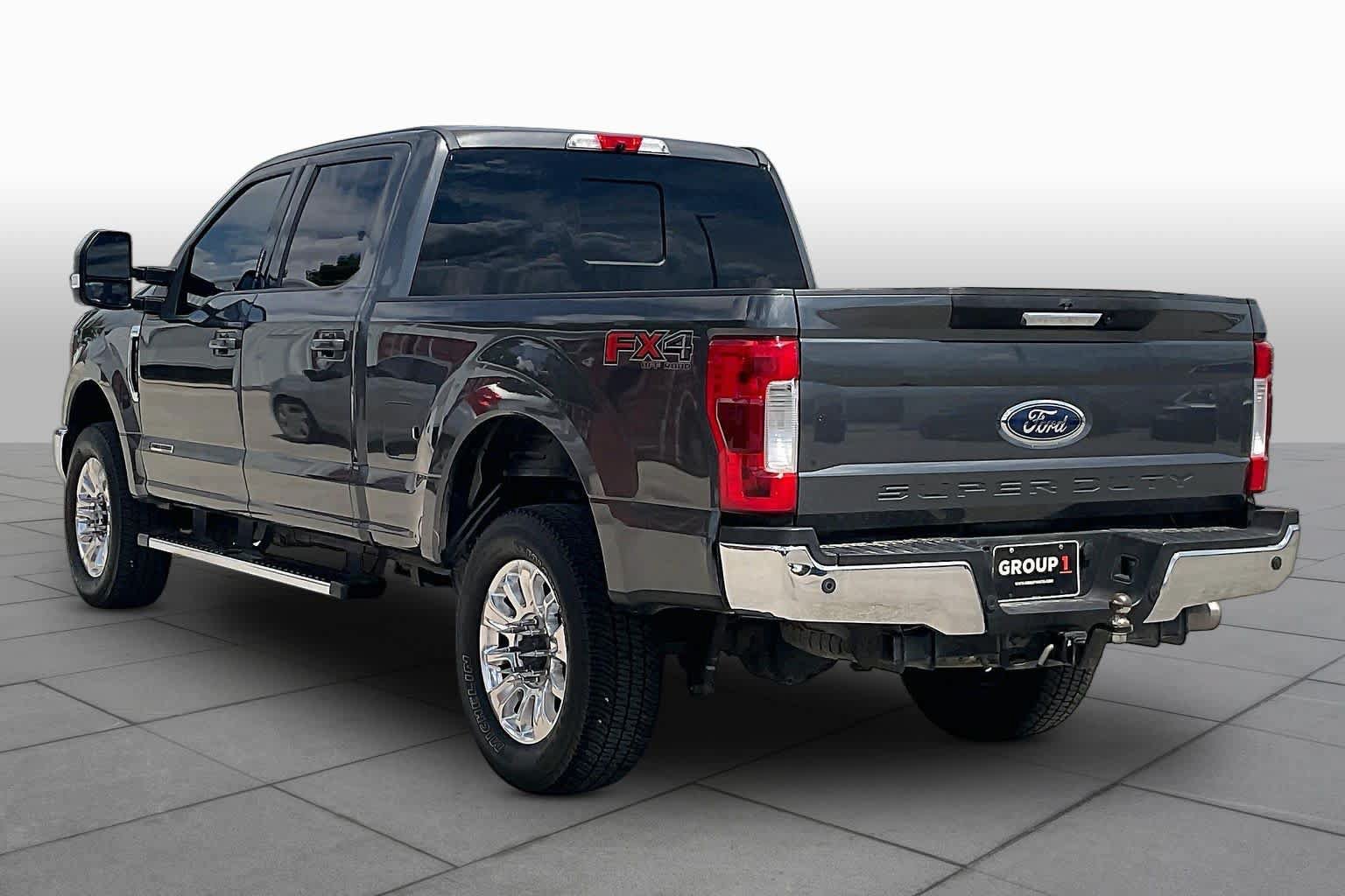 Used 2019 Ford F250 Lariat w/ Lariat Value Package AWD/4WD image 11
