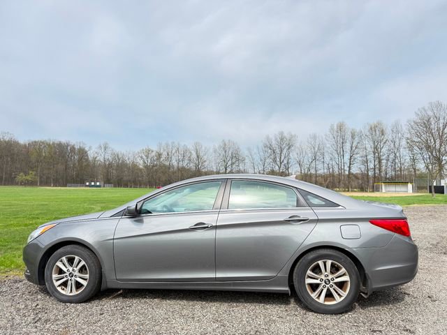 Used 2013 Hyundai Sonata GLS w/ Popular Equipment Pkg FWD image 2