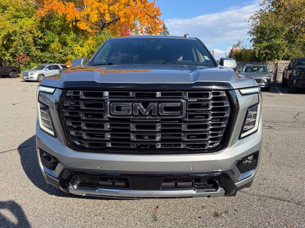 Used 2025 GMC Yukon XL Denali Ultimate AWD/4WD image 7
