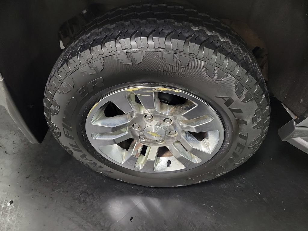Used 2018 Chevrolet Tahoe LT AWD/4WD image 12