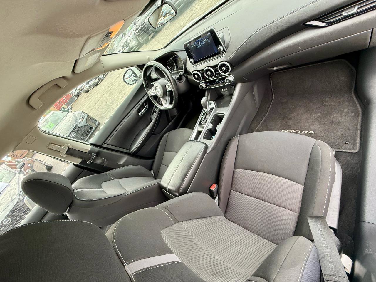 Used 2021 Nissan Sentra SV image 29