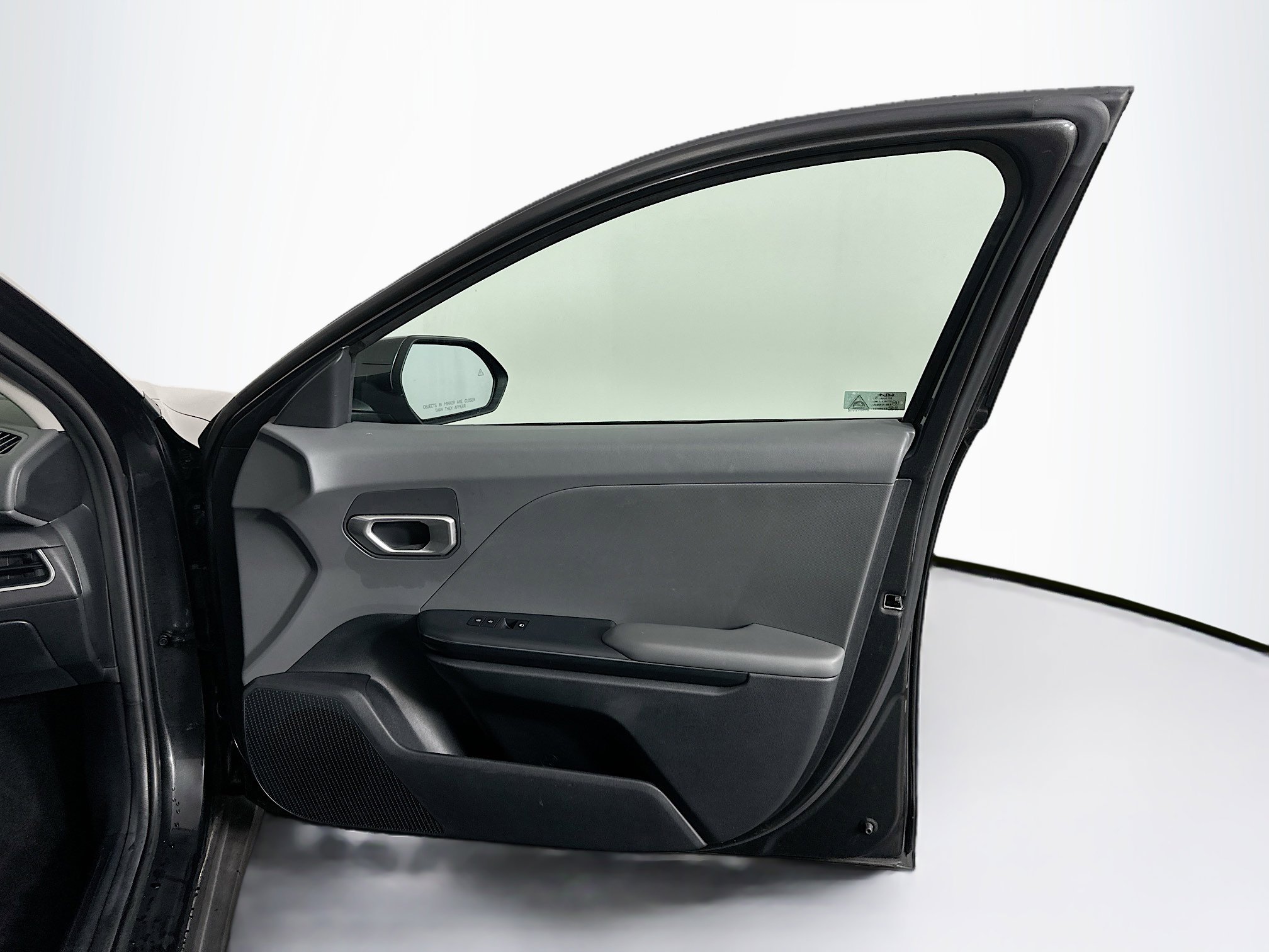 Used 2025 Kia K4 LXS image 32