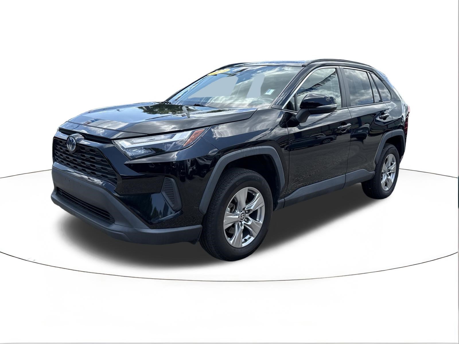 Used 2023 Toyota RAV4 XLE w/ Convenience Package AWD/4WD image 7