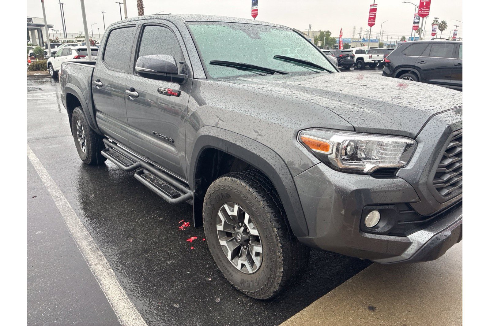Certified 2022 Toyota Tacoma TRD Off-Road w/ Technology Package AWD/4WD image 4