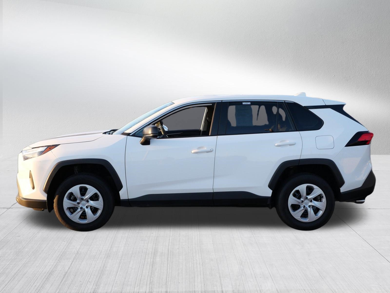 Certified 2025 Toyota RAV4 LE AWD/4WD image 4