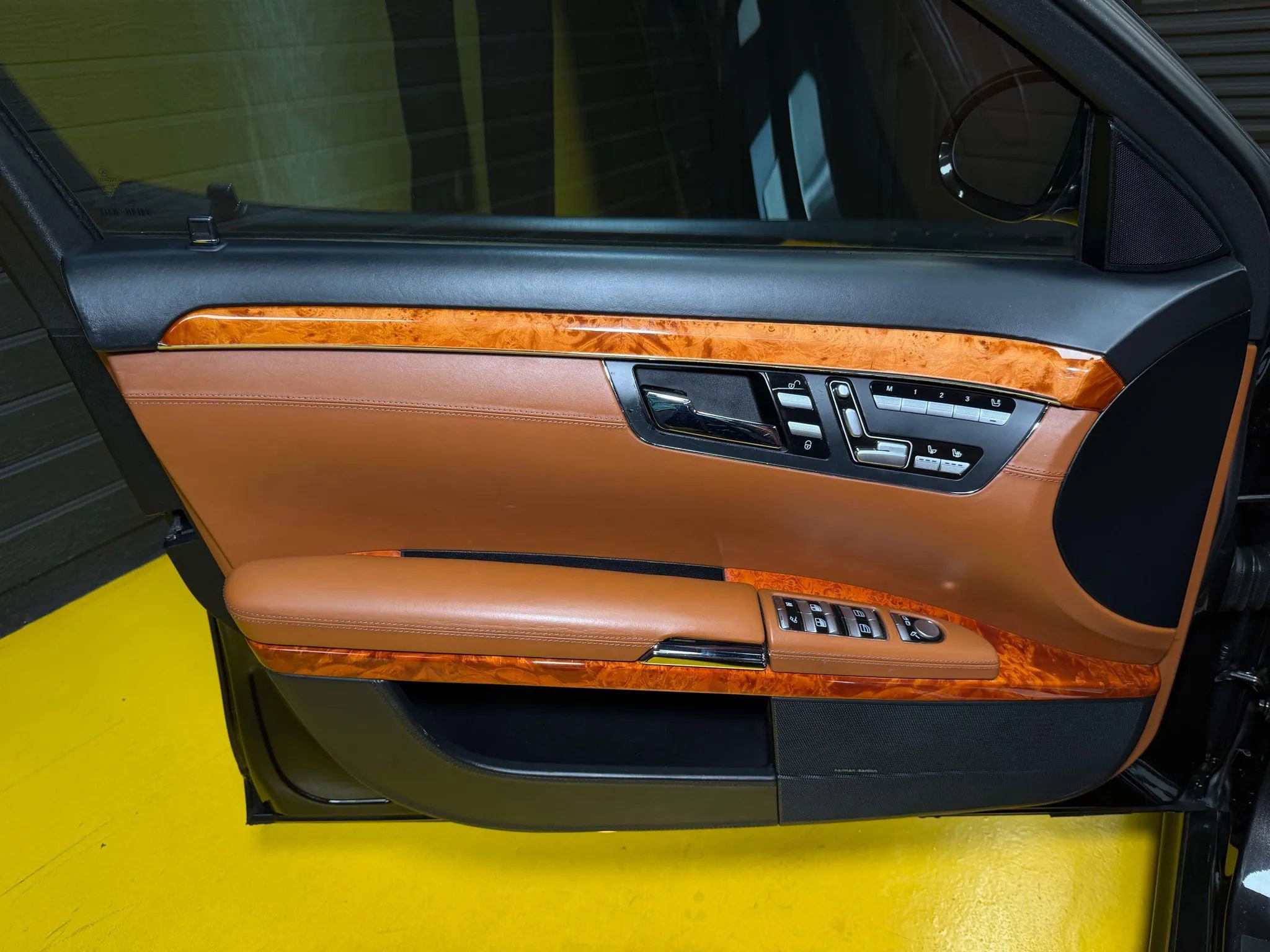 Used 2007 Mercedes-Benz S 65 AMG image 33