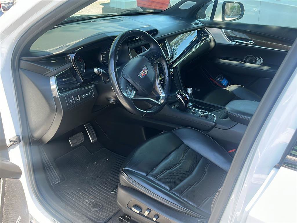 Used 2021 Cadillac XT6 Sport w/ Platinum Package AWD/4WD image 5