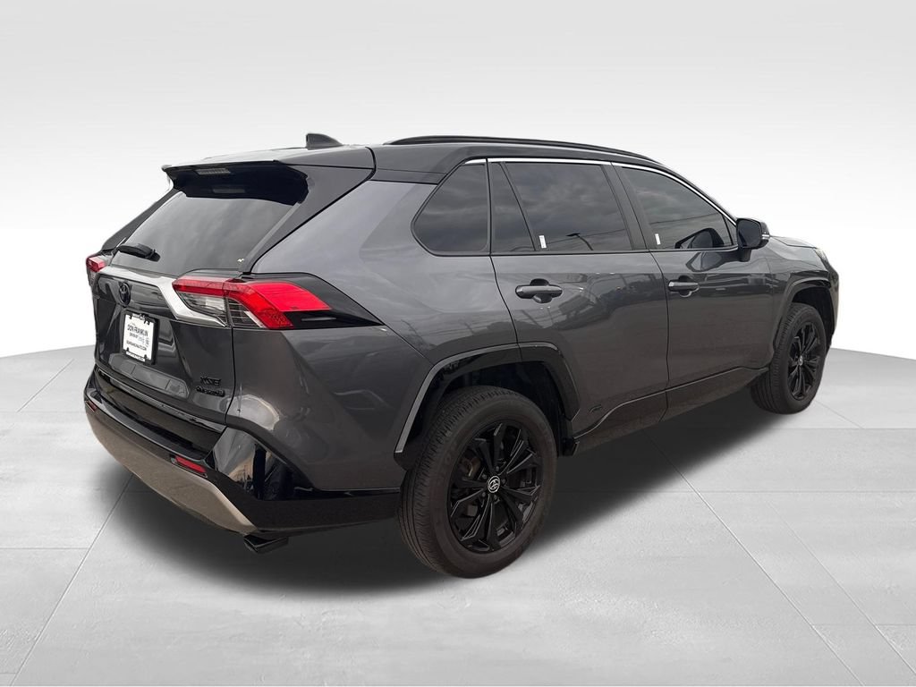 Used 2023 Toyota RAV4 XSE AWD/4WD image 5