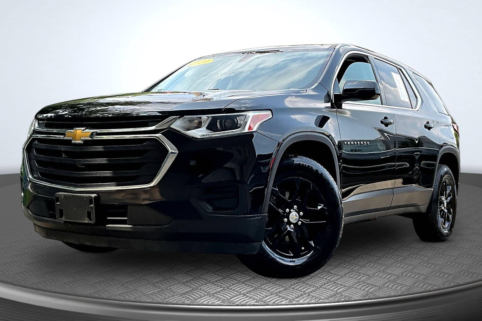 Used 2021 Chevrolet Traverse LS