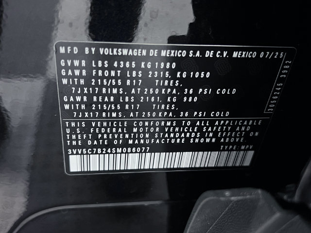 Certified 2025 Volkswagen Taos S FWD image 27