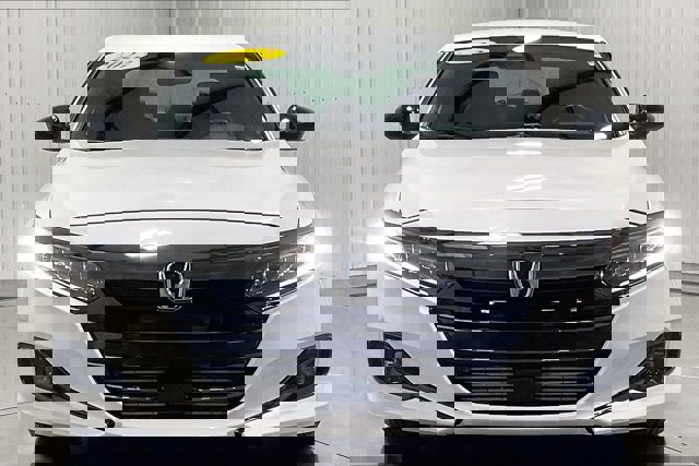 Used 2022 Honda Accord Sport image 2