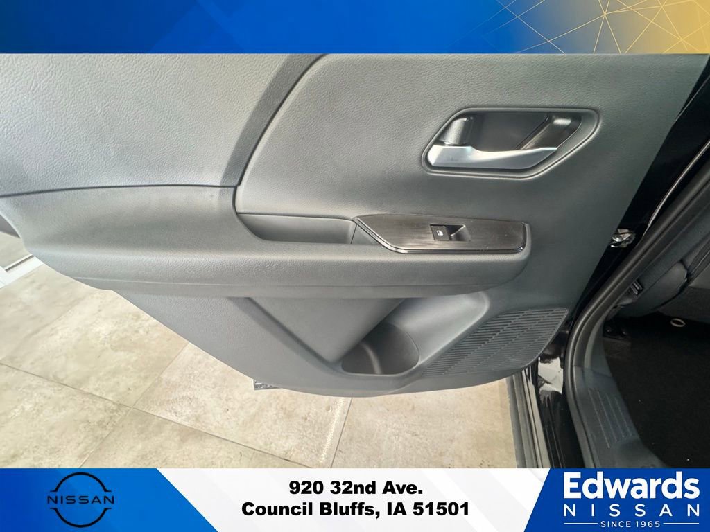 New 2025 Nissan Kicks SV w/ SV Premium Package AWD/4WD image 15