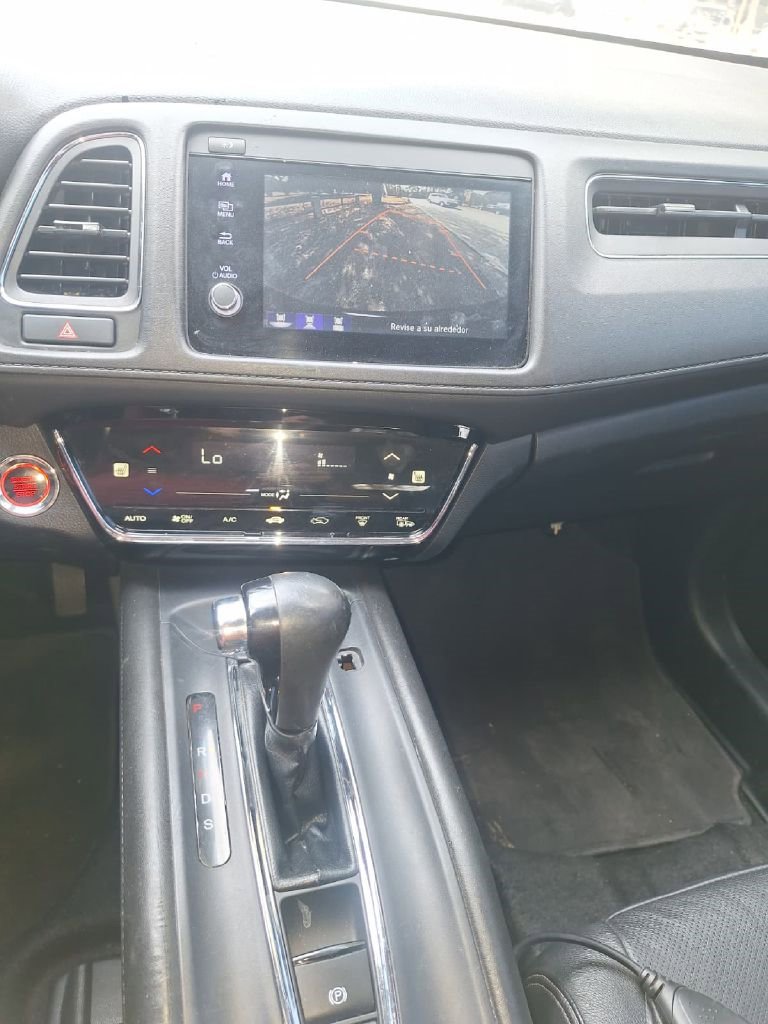 Used 2021 Honda HR-V EX-L image 5